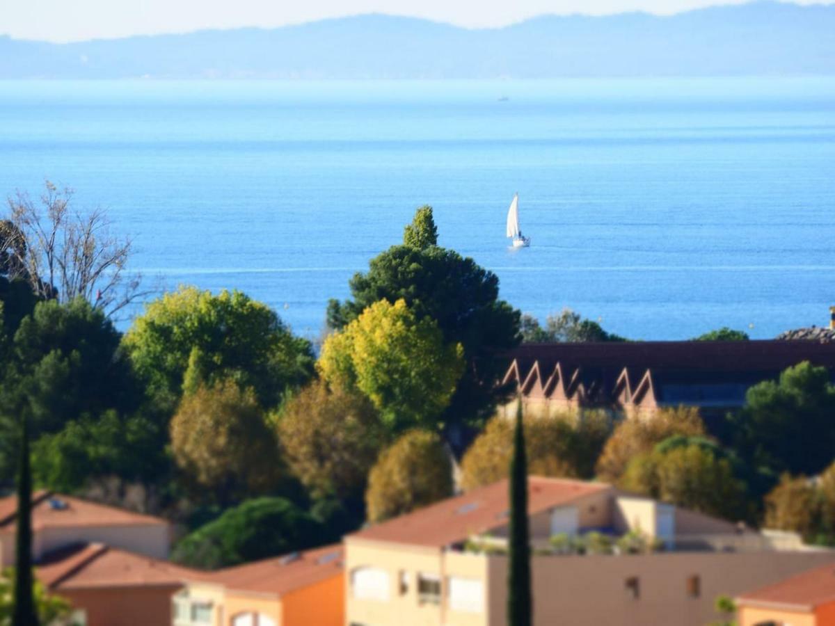 La Londe La Mer : Appartement Proche Plages & Vue Superbe Sur Les Iles D'Or Экстерьер фото