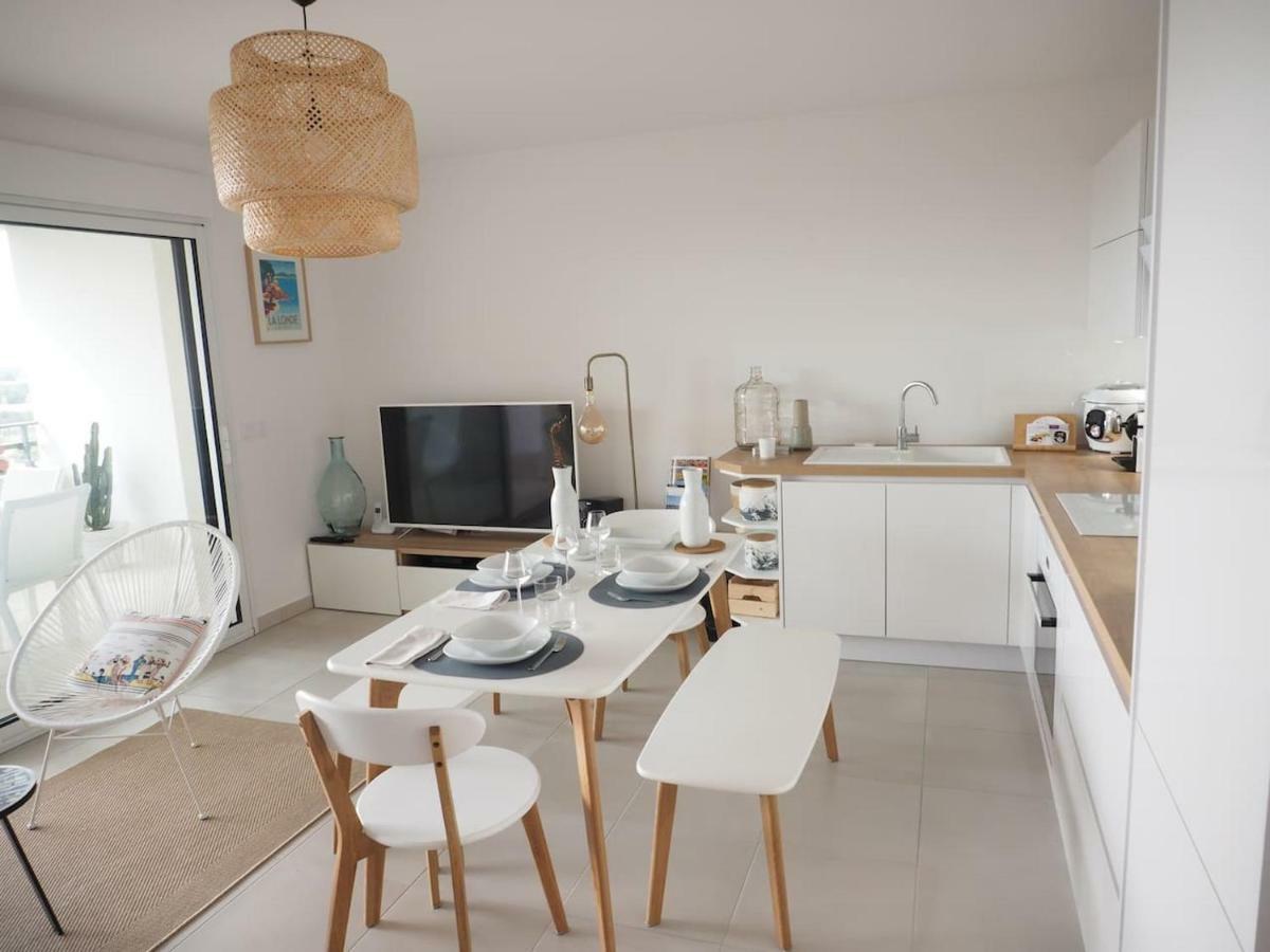 La Londe La Mer : Appartement Proche Plages & Vue Superbe Sur Les Iles D'Or Экстерьер фото